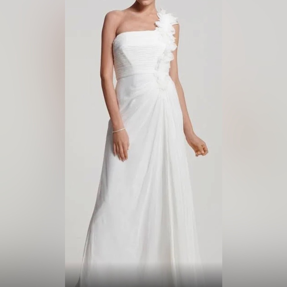 NWT Tadashi Shoji Chiffon White Gown